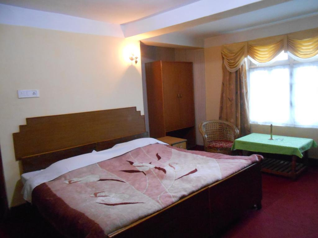 Pradhan Residency Darjeeling (West Bengal) Room photo